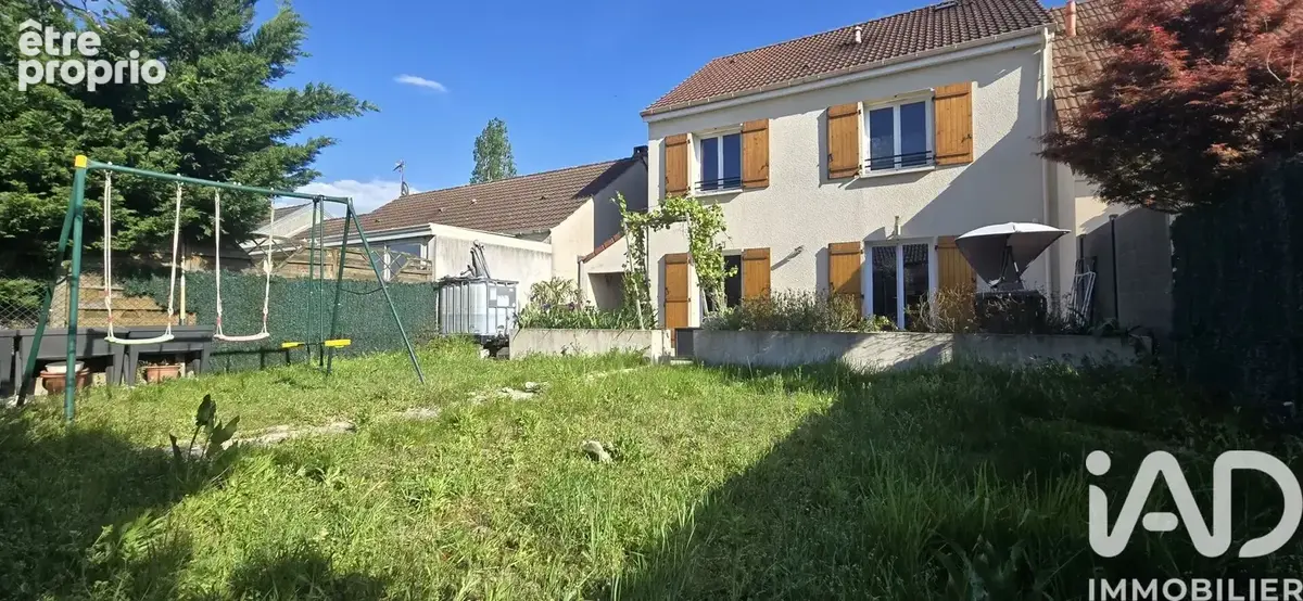 Photo 1 - Maison à LA CHAPELLE-SAINT-MESMIN