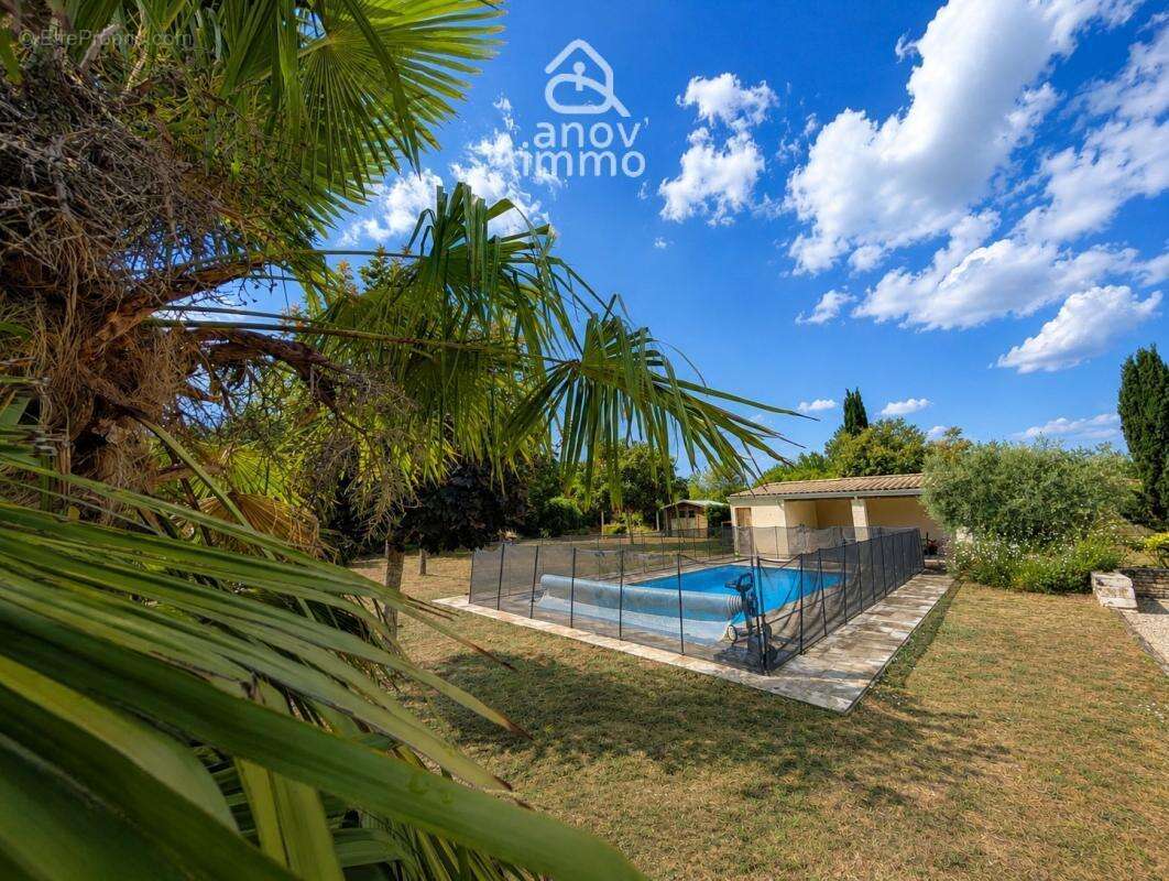 Maison de 2007- plain-pied 154 m2   4 chambres   Piscine   D - photo 2