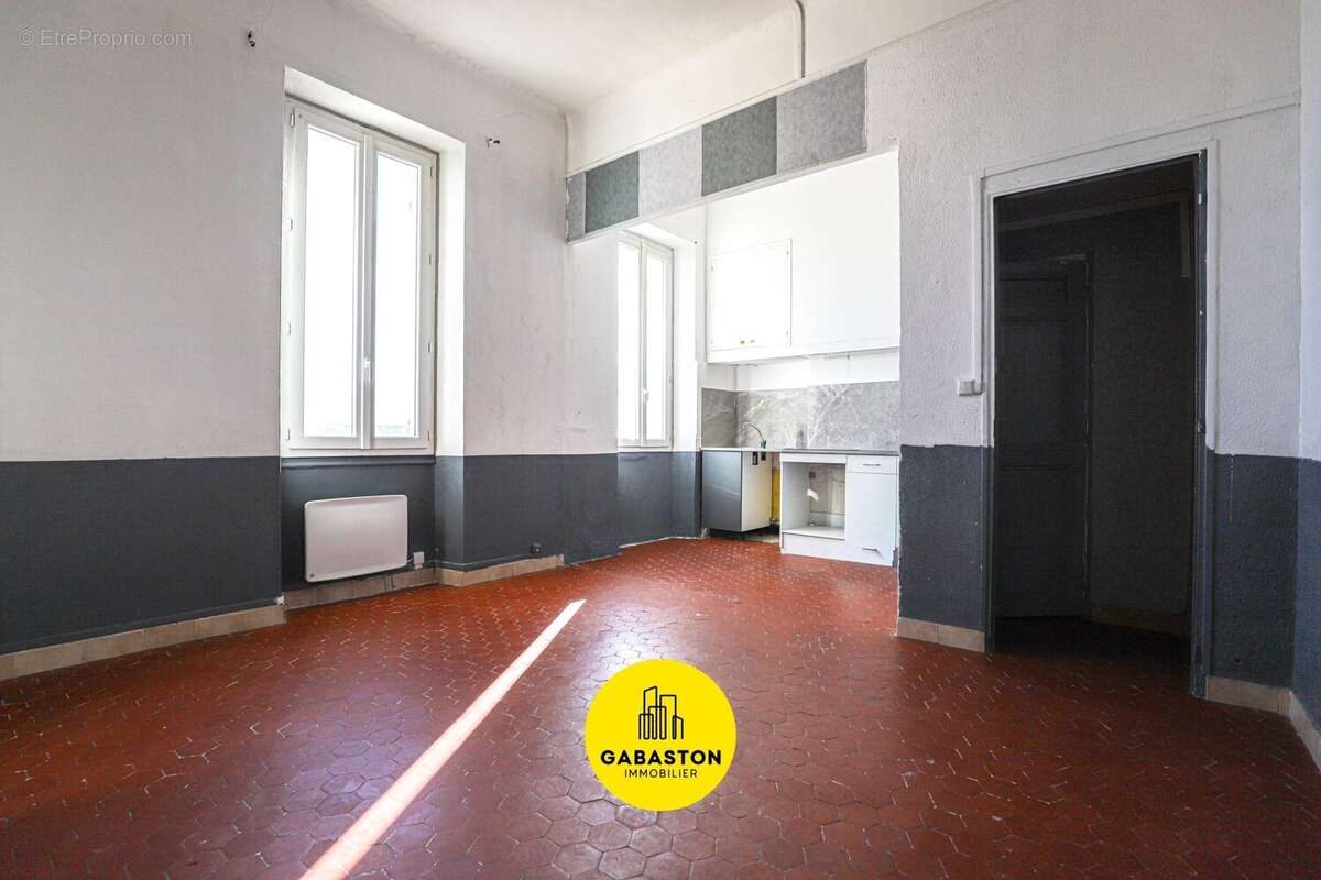 Appartement à MARSEILLE-15E