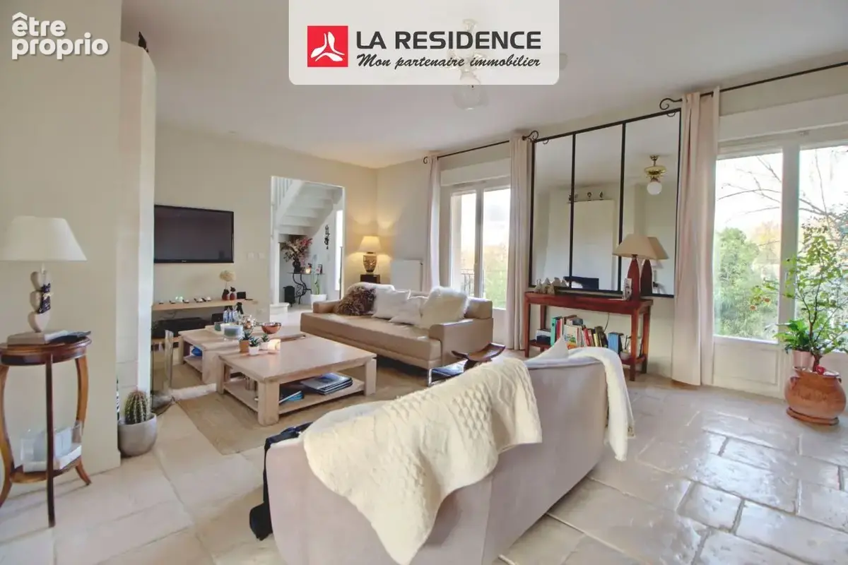 Maison 7 pièces 178 m² à vendre à Vernouillet (78540) - photo 2
