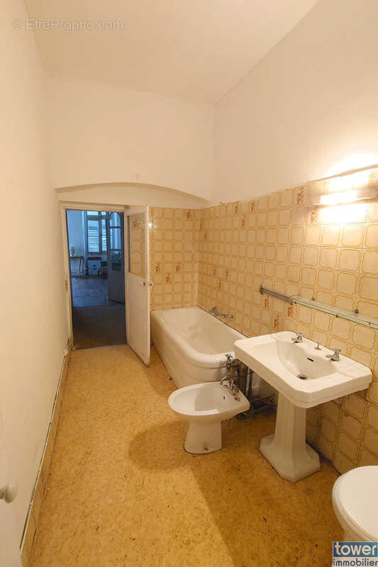 Maison à VILLEFRANCHE-DE-ROUERGUE