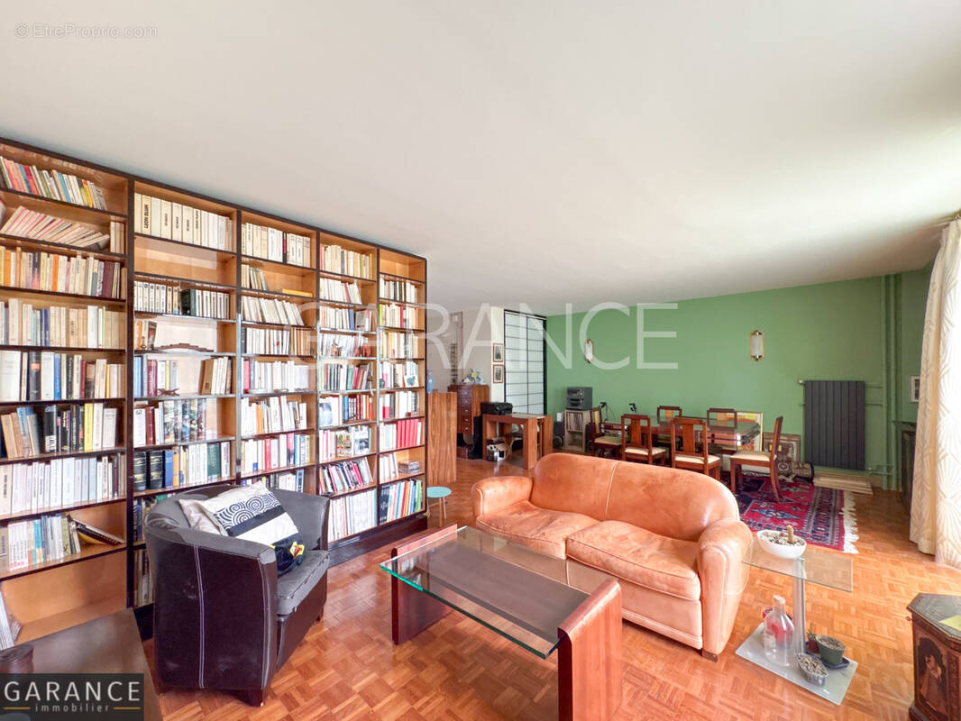 Appartement à PARIS-12E