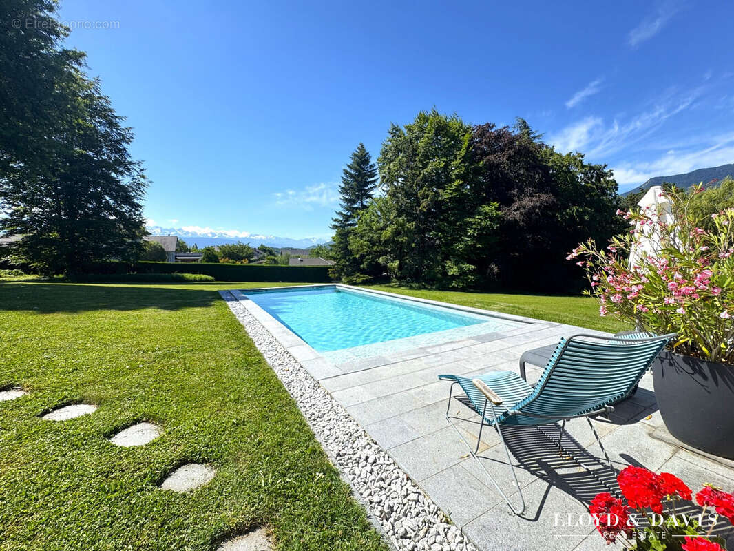 Maison 343 m² à Myans  - photo 2