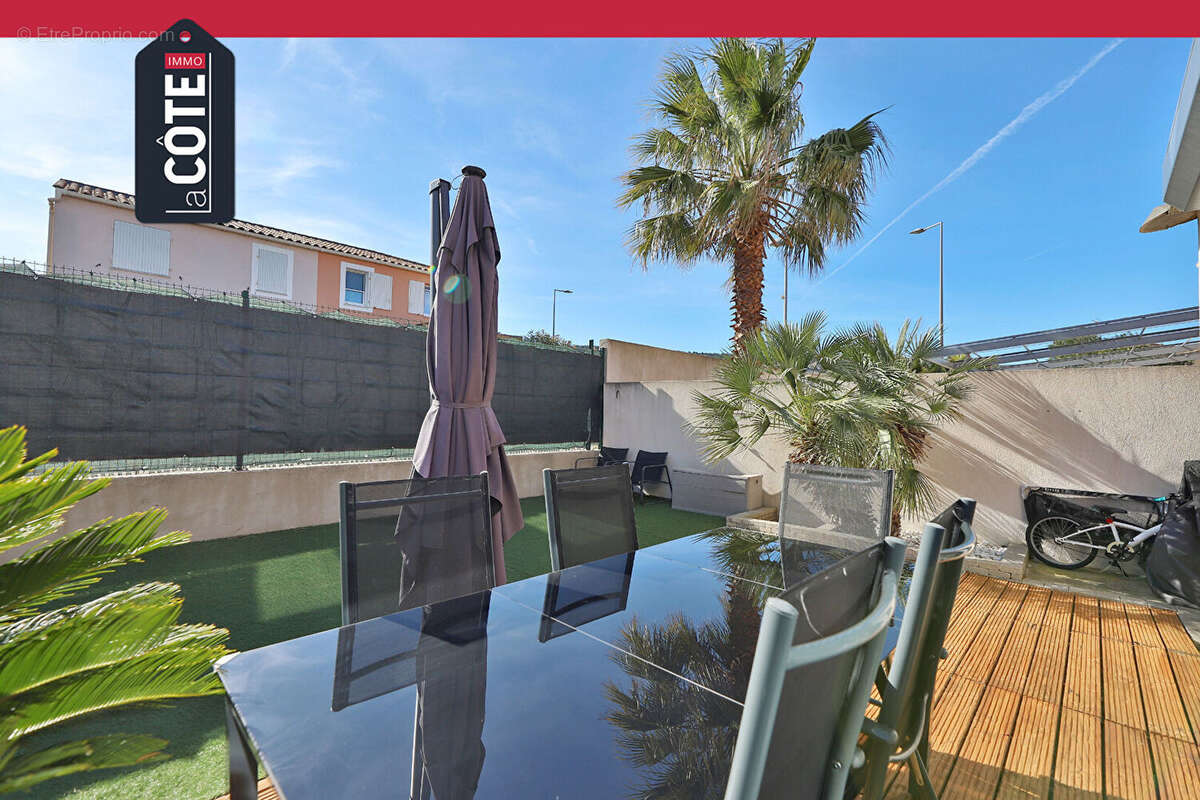 Maison à CHATEAUNEUF-LES-MARTIGUES