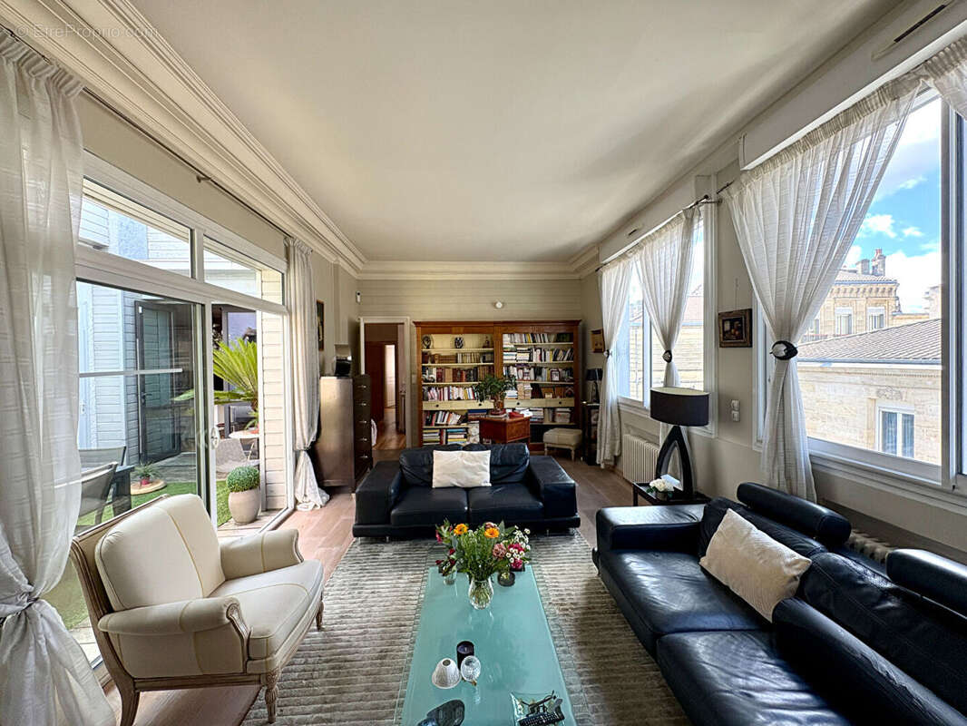 Appartement à BORDEAUX