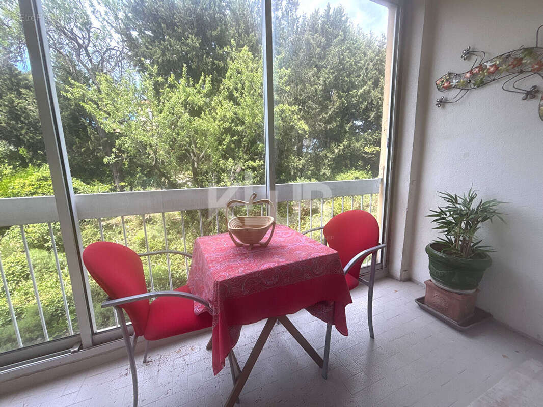 Appartement Marseille  3 pièce(s) 60 m2 avec loggias et cave - photo 3