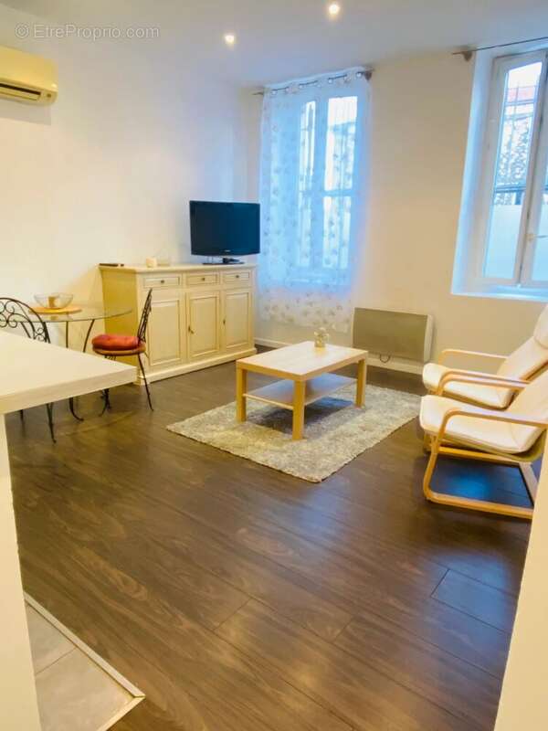 Appartement à MARSEILLE-3E