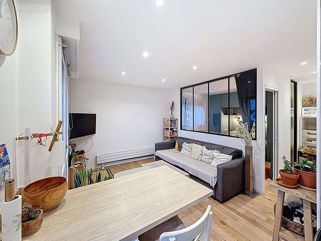 Appartement à SURESNES