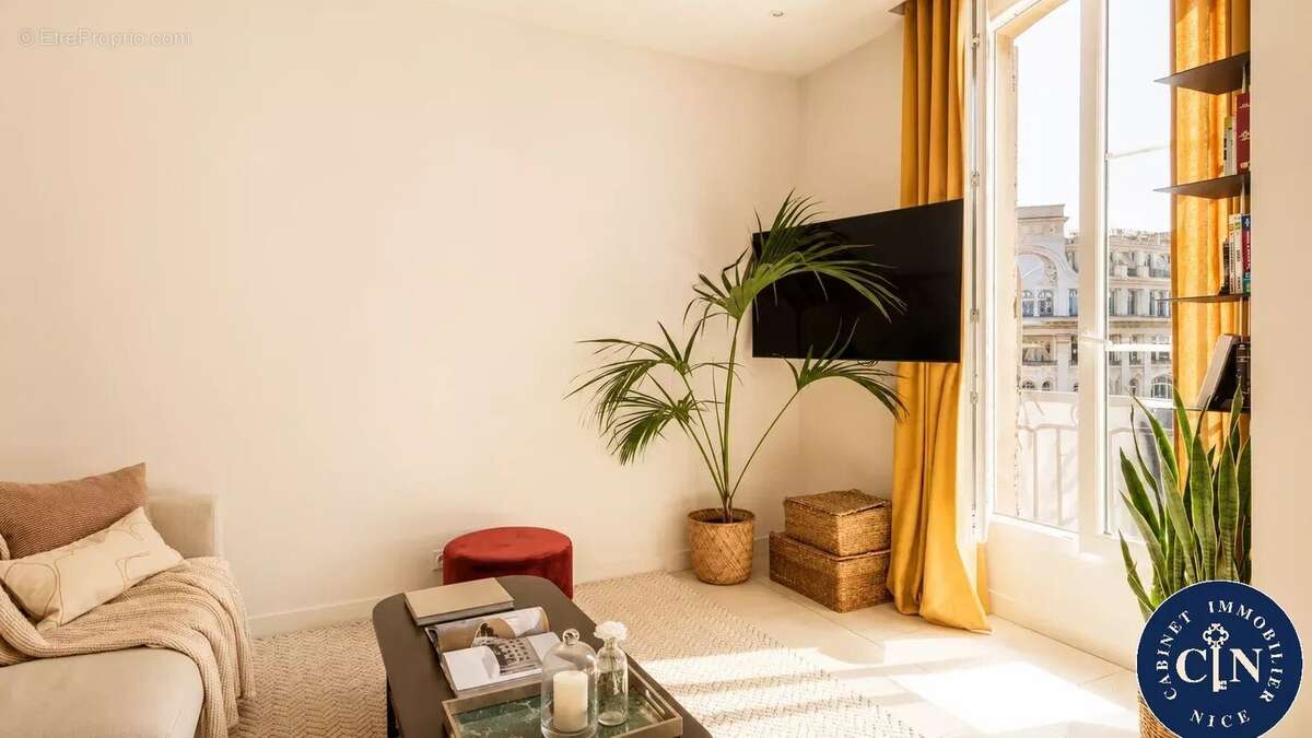 Appartement 92 m² à Nice  - photo 3