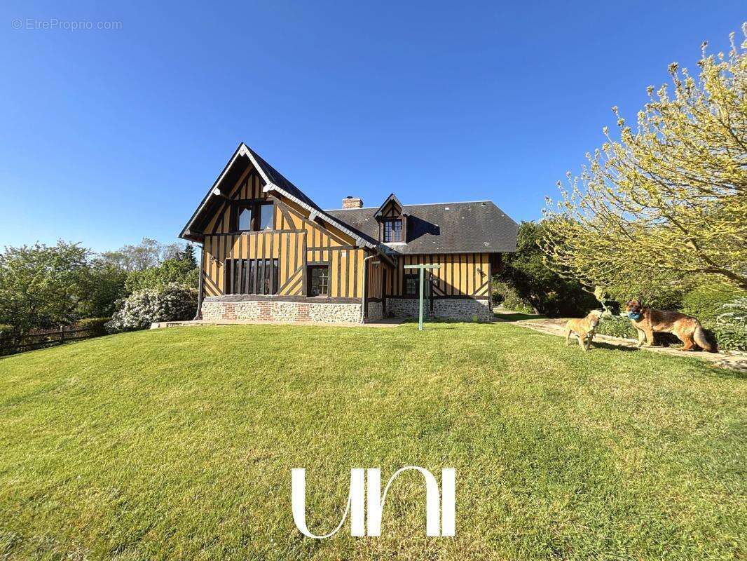 Maison à HOTOT-EN-AUGE