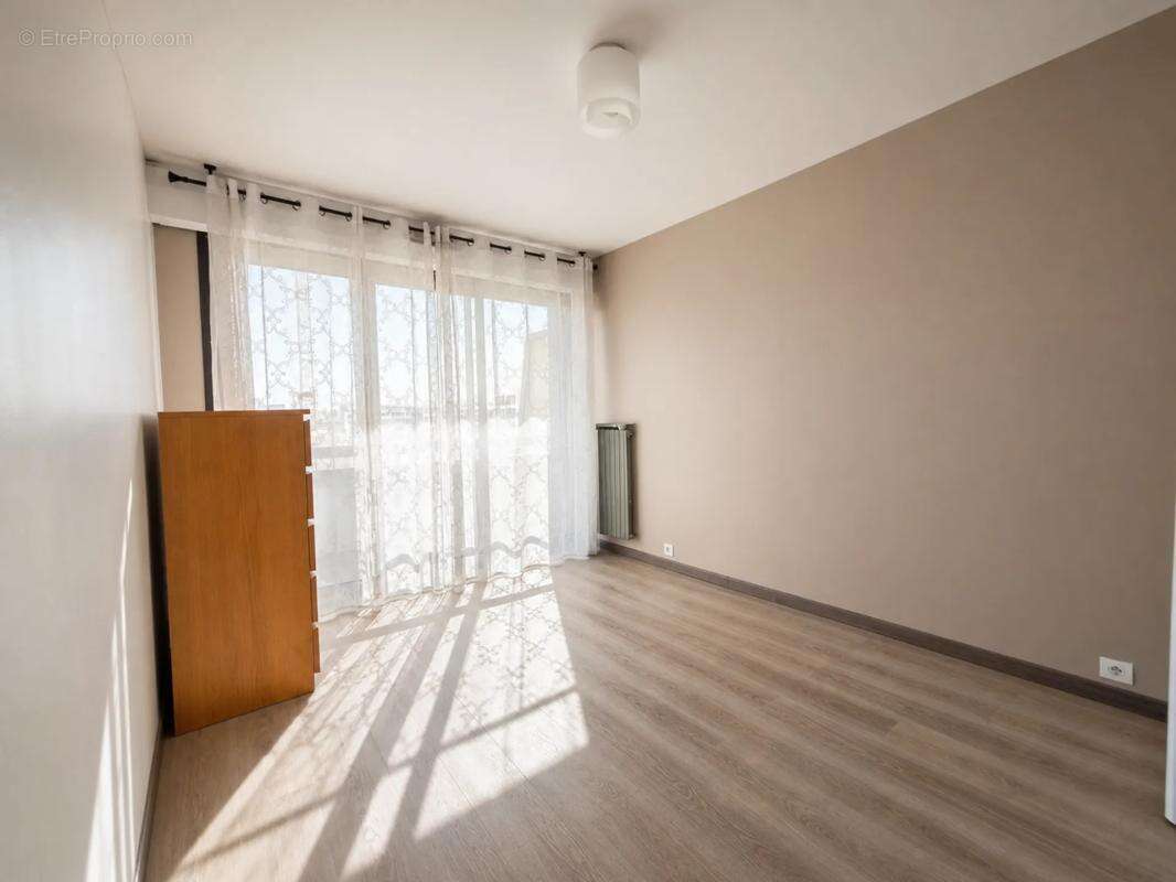 Appartement de 4 pièces de 77 m² à Pantin - photo 6