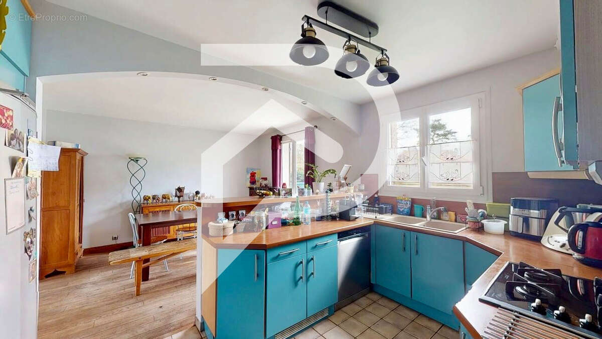 Maison à VERNEUIL-SUR-SEINE