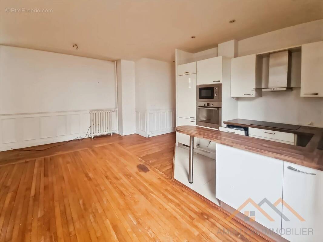 Appartement à PARIS-15E