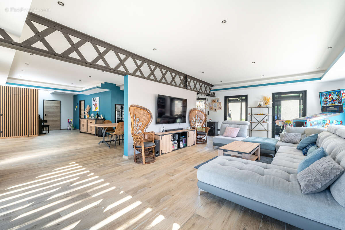 Maison à VILLEFRANCHE-SUR-SAONE