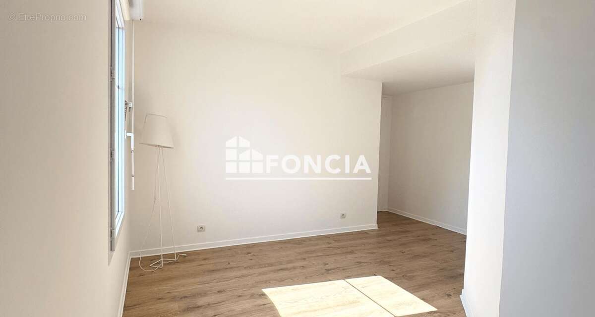 Appartement à MORANGIS