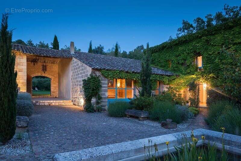 Maison à UZES