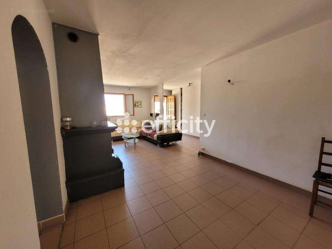 Maison 110 m² à Borgo  - photo 7