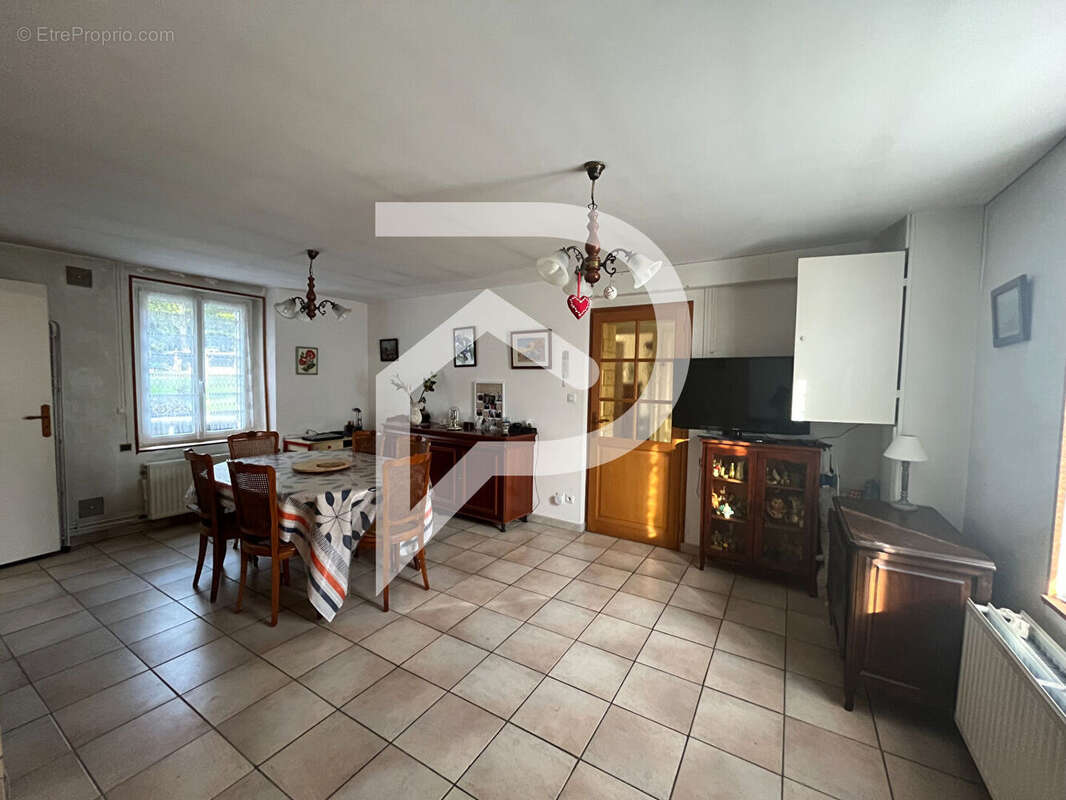 Maison à LAGNY-LE-SEC