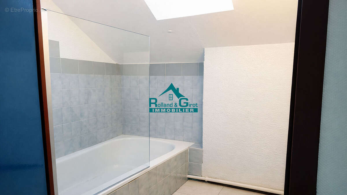 Appartement à LIFFRE