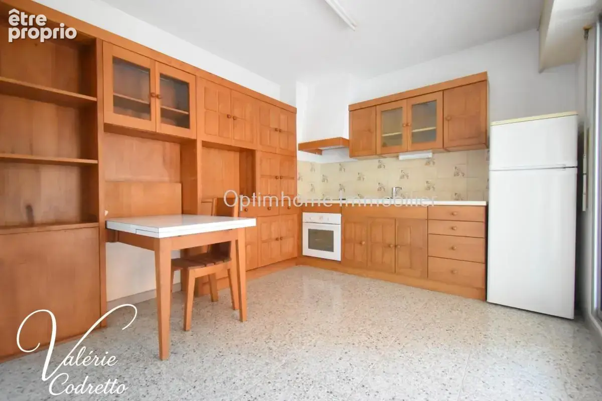 À vendre – Appartement T3 98 m² avec terrasse et 2 garages – Port d’Hyères 83400 - photo 5