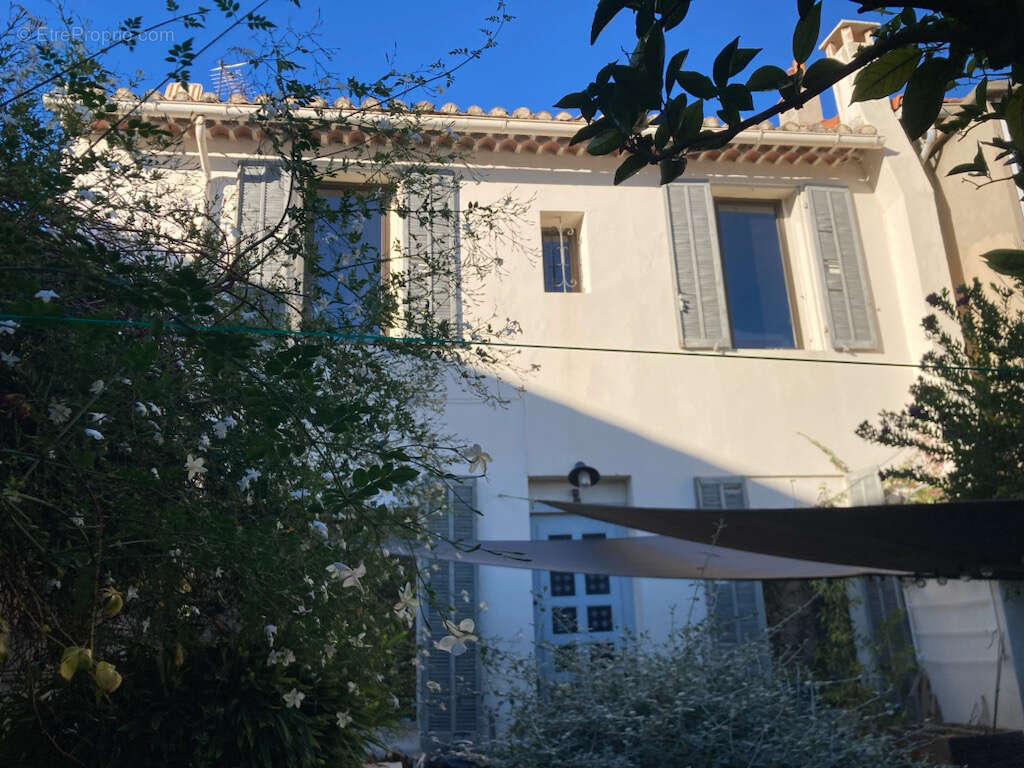 Maison à MARSEILLE-9E