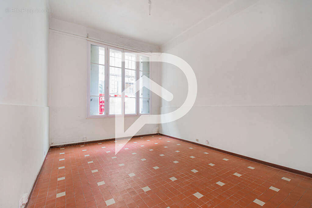 Appartement à MARSEILLE-2E