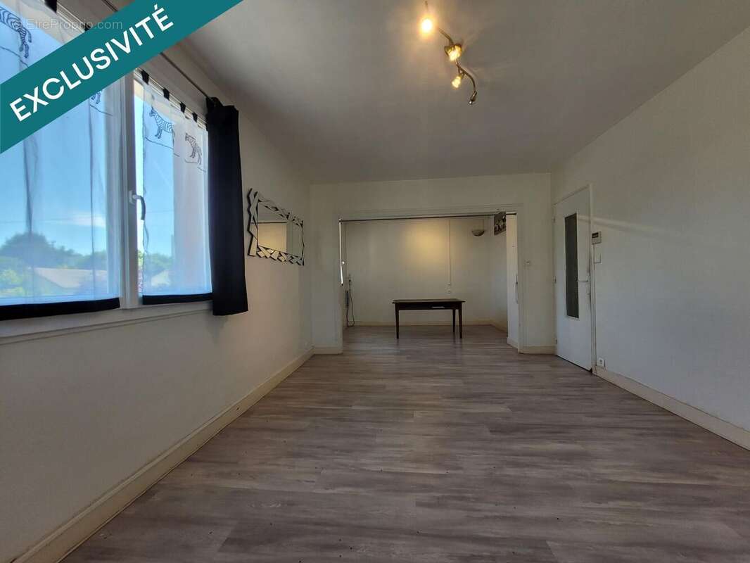 Maison 112 m² à Lusignan  - photo 9