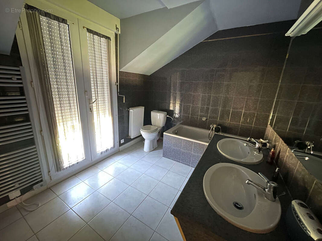Maison à BUXEROLLES
