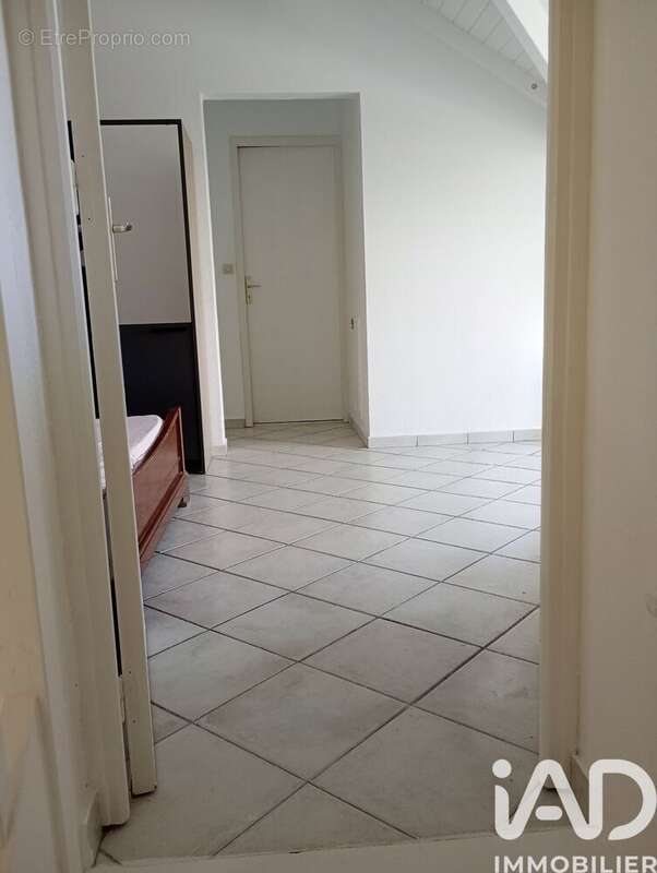 Appartement 105 m² à Baie-Mahault  - photo 3
