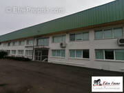 Commerce à ROULLET-SAINT-ESTEPHE