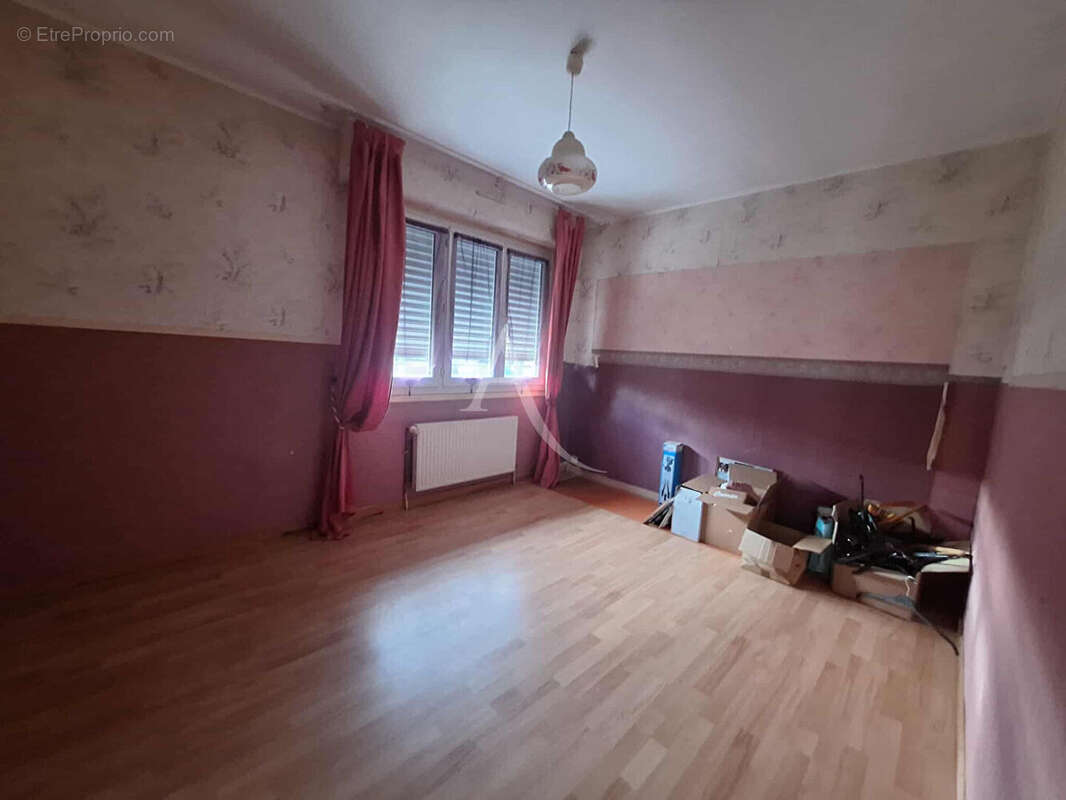 Maison à VIRONCHAUX