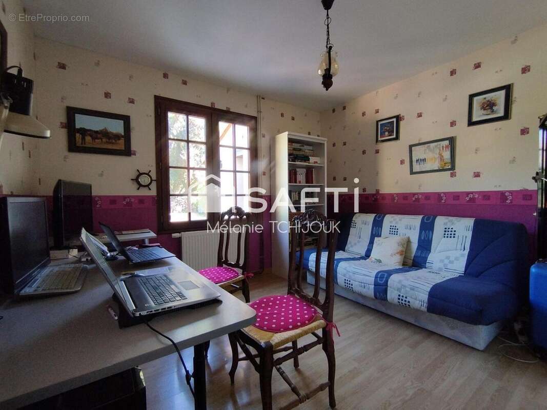 Maison 158 m² à Chatillon-Coligny  - photo 8