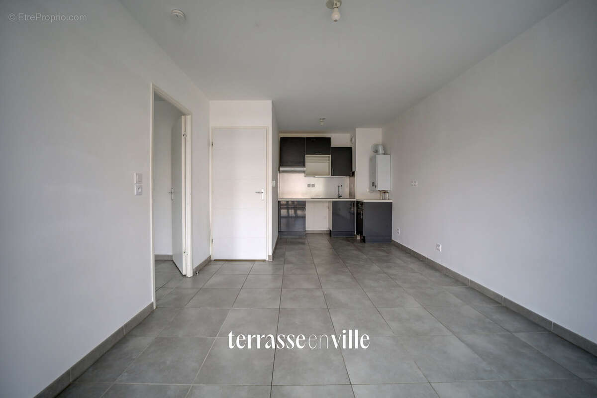 Appartement à SAINT-CYR-SUR-MER