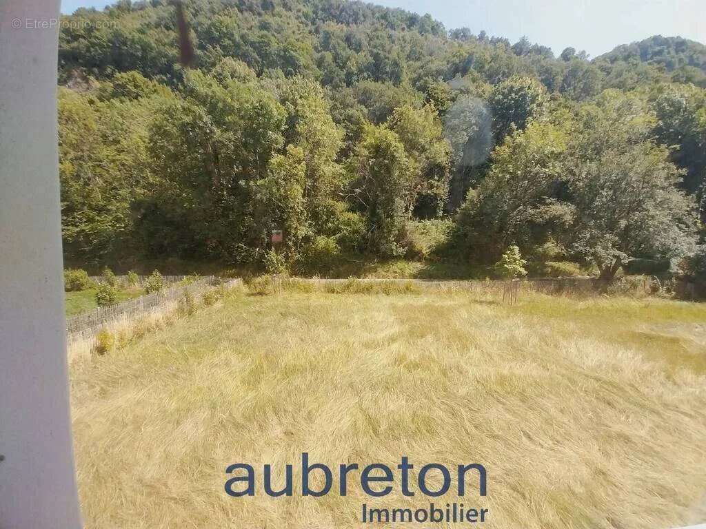 Maison à COGNIN-LES-GORGES