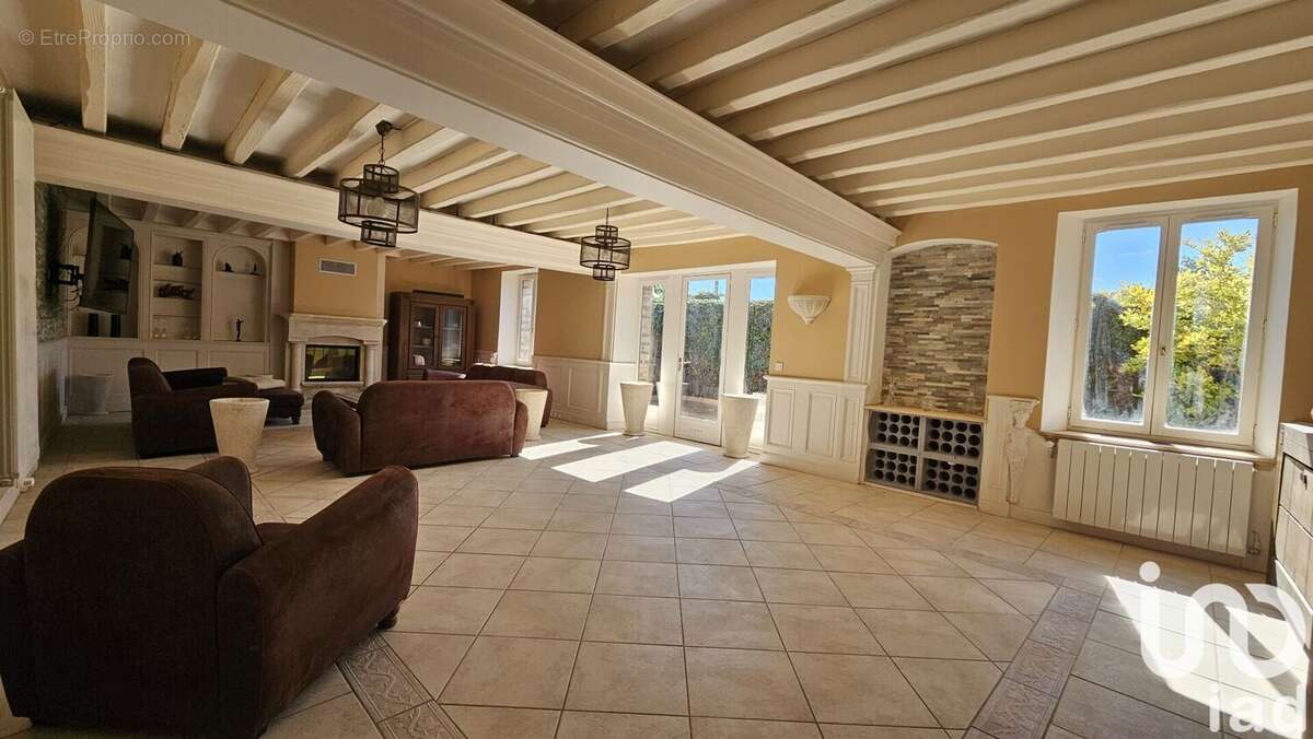 Photo 6 - Maison à CHATENAY-SUR-SEINE