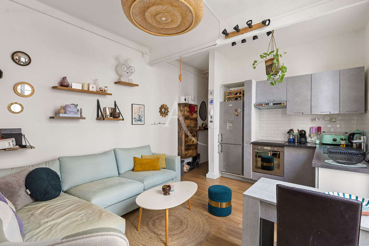 Appartement à PARIS-18E