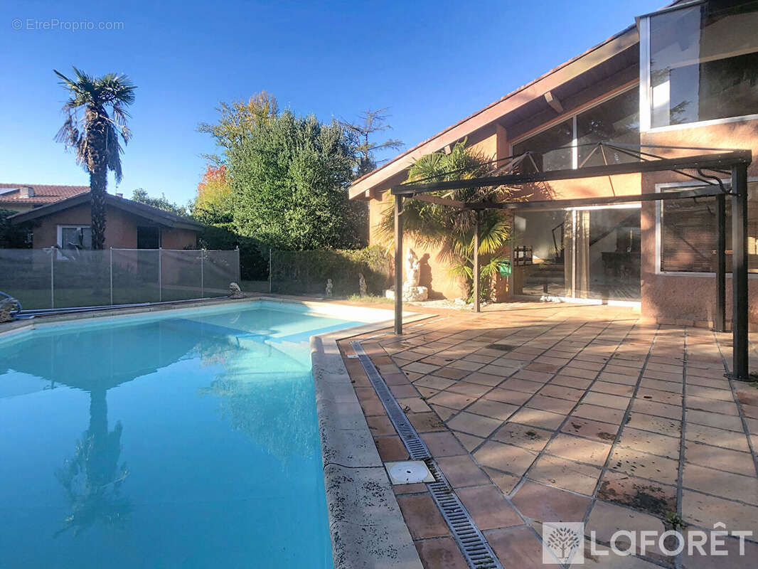 Maison à RAMONVILLE-SAINT-AGNE