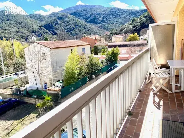 F2 avec balcon et box - photo 2
