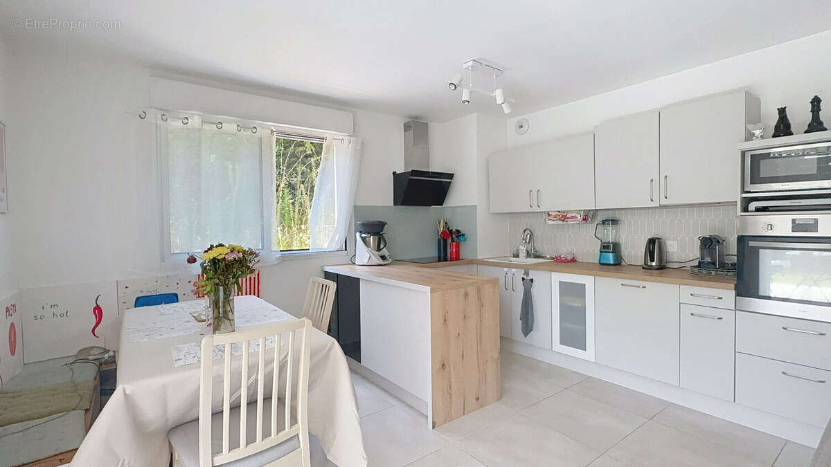 Appartement à VILLENEUVE-LOUBET