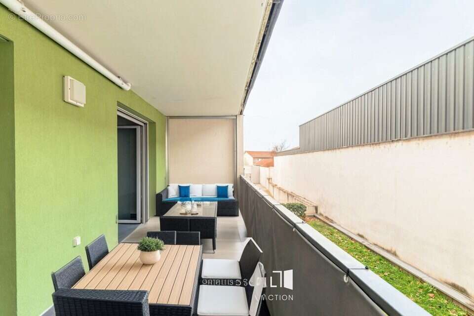 Appartement 48 m² à Saint-Fons  - photo 2