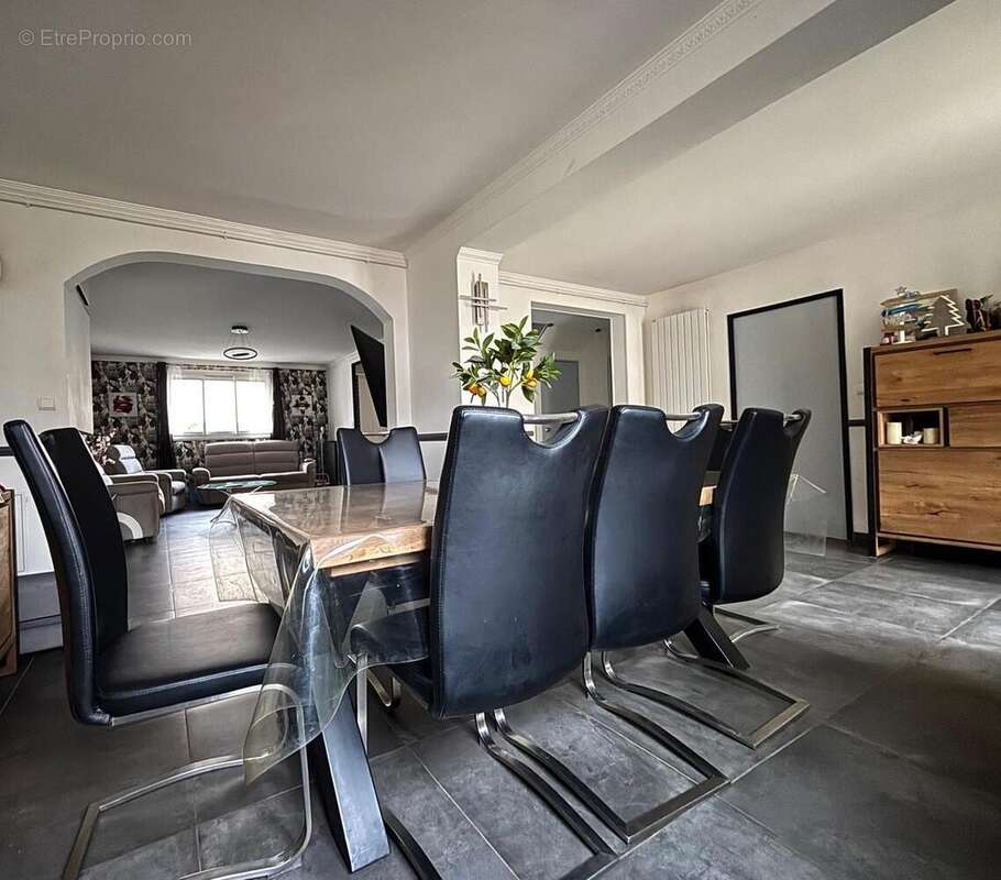 Maison à SAINT-GERMAIN-LES-CORBEIL