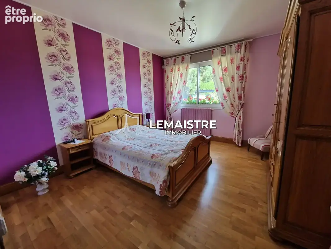Maison à vendre - proche St-Romain - 199 m² - Sous-sol complet - jardin et verger - photo 13