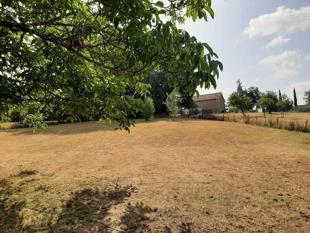 Maison à SIORAC-DE-RIBERAC