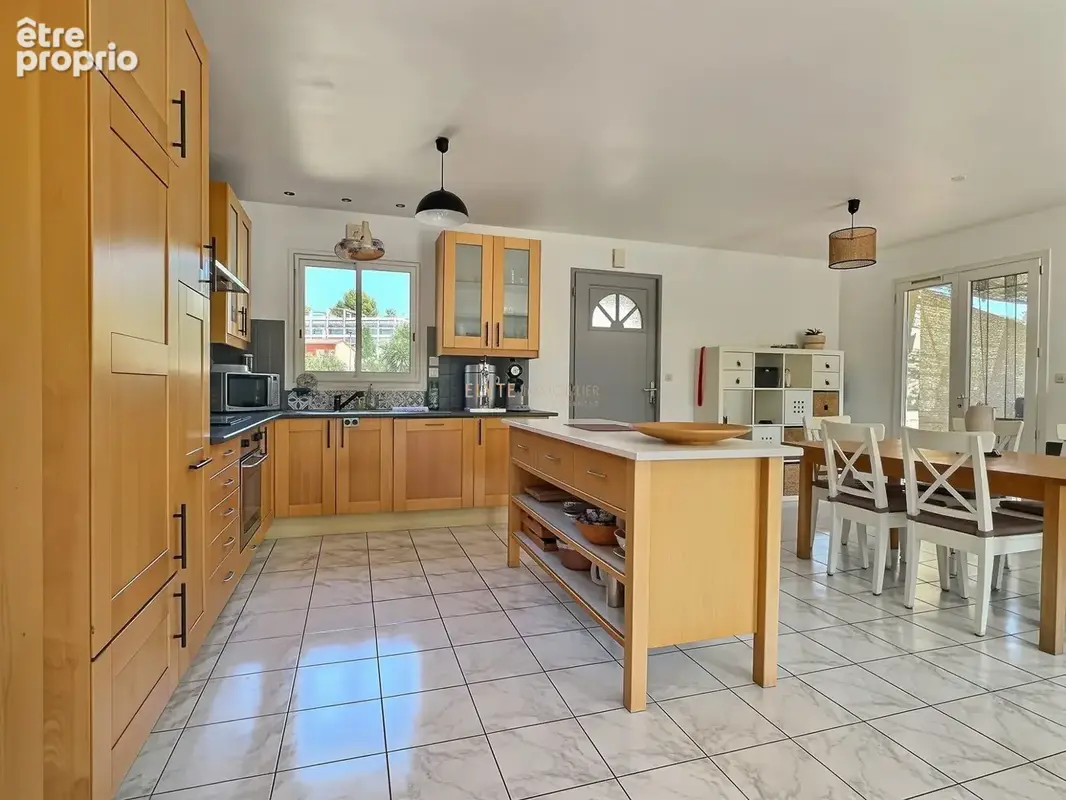 Maison 5 pièces 105 m² à vendre à Saint-Chamas (13250) - photo 8