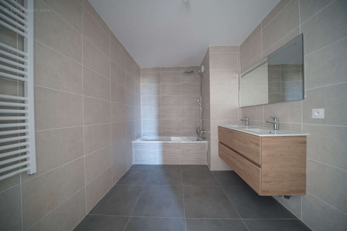 Appartement à SEYSSINS