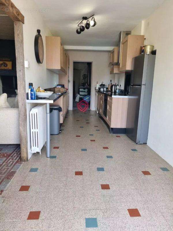 Maison à SEISSAN