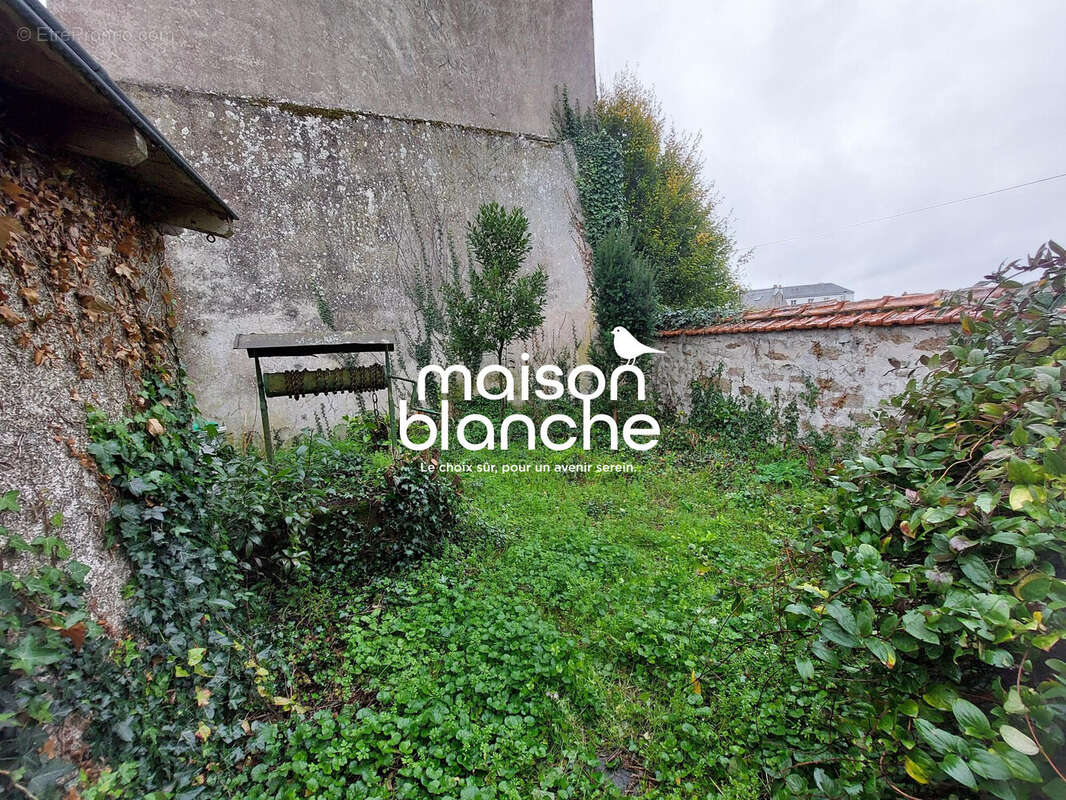 Maison à PARTHENAY