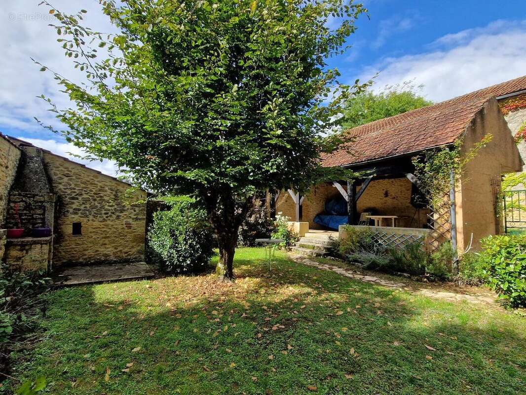 20250922153031 - Maison à COUX-ET-BIGAROQUE