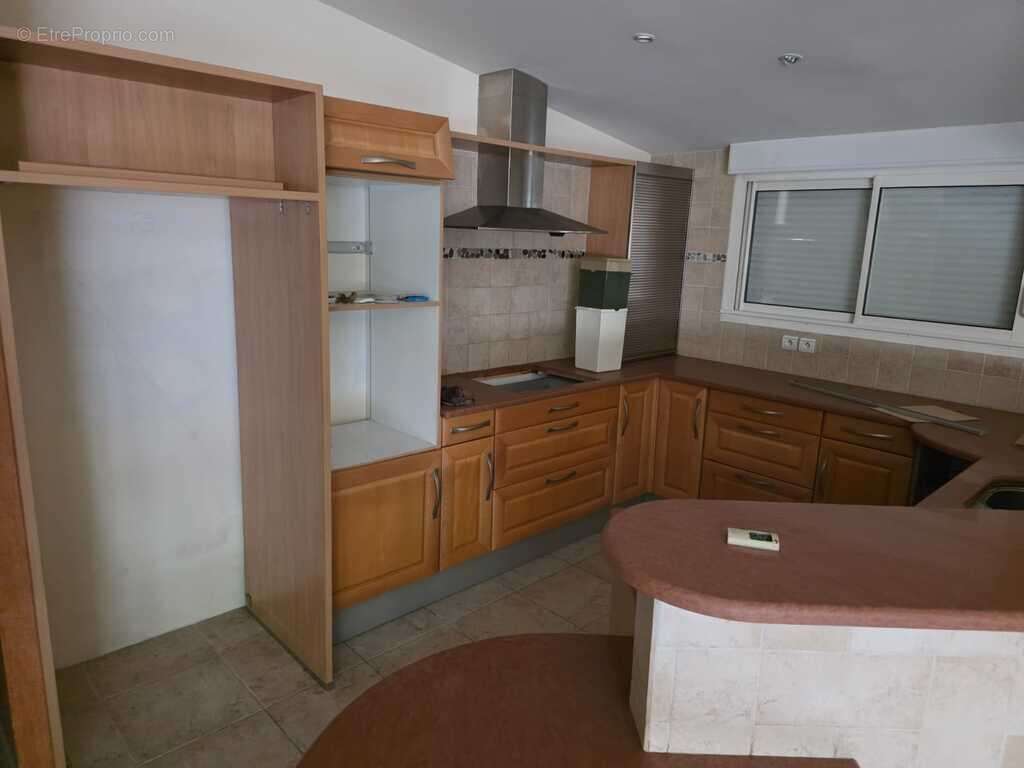 Magnifique bâtiment de 3 600 m² - Grand potentiel - photo 11