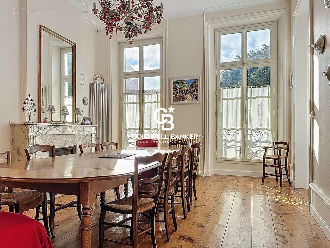 Maison à TONNAY-CHARENTE